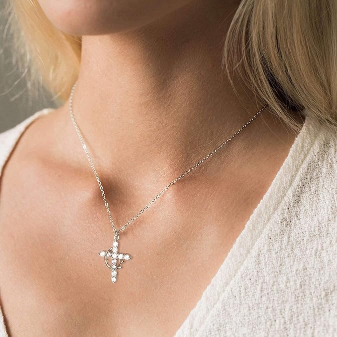 Diamond Cross Necklace for women-Dainty 14k Gold Cubic Zirconia Pendant Necklaces Simple Gold Cross Pendant Necklace Cute Tiny Gold Jewelry